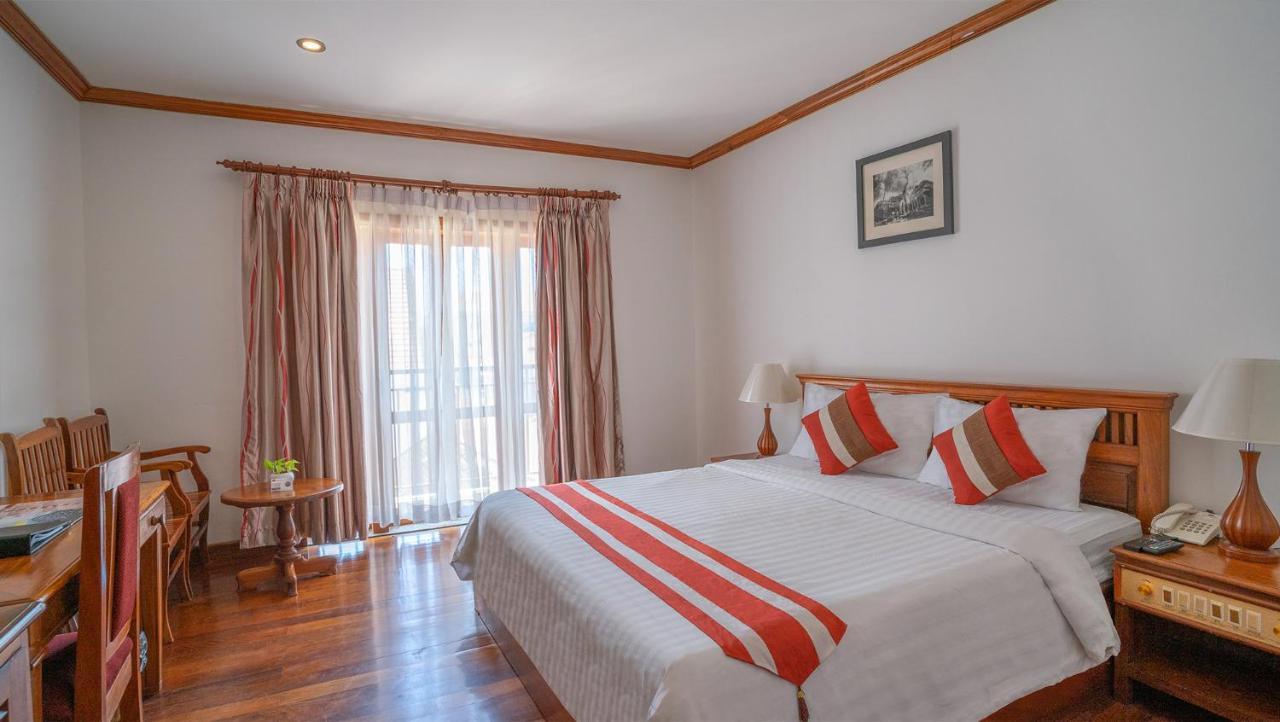 Cheathata Cta Hotel Siem Reap Bagian luar foto