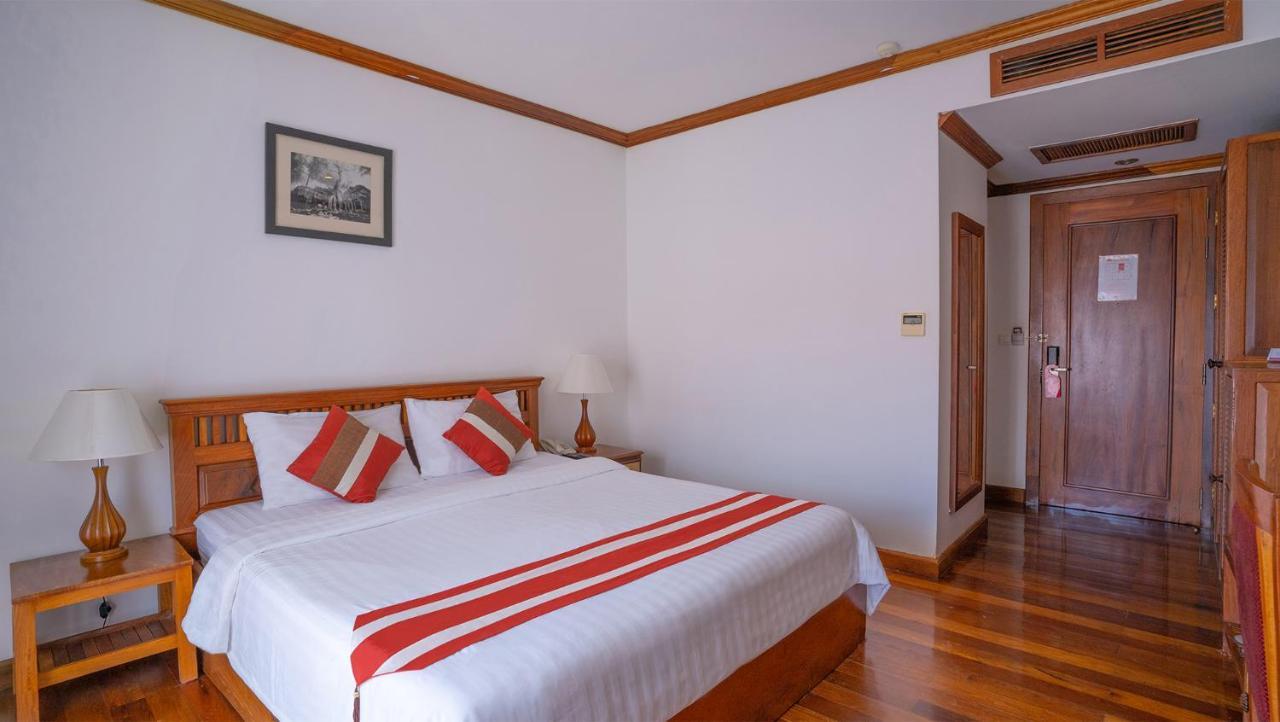 Cheathata Cta Hotel Siem Reap Bagian luar foto