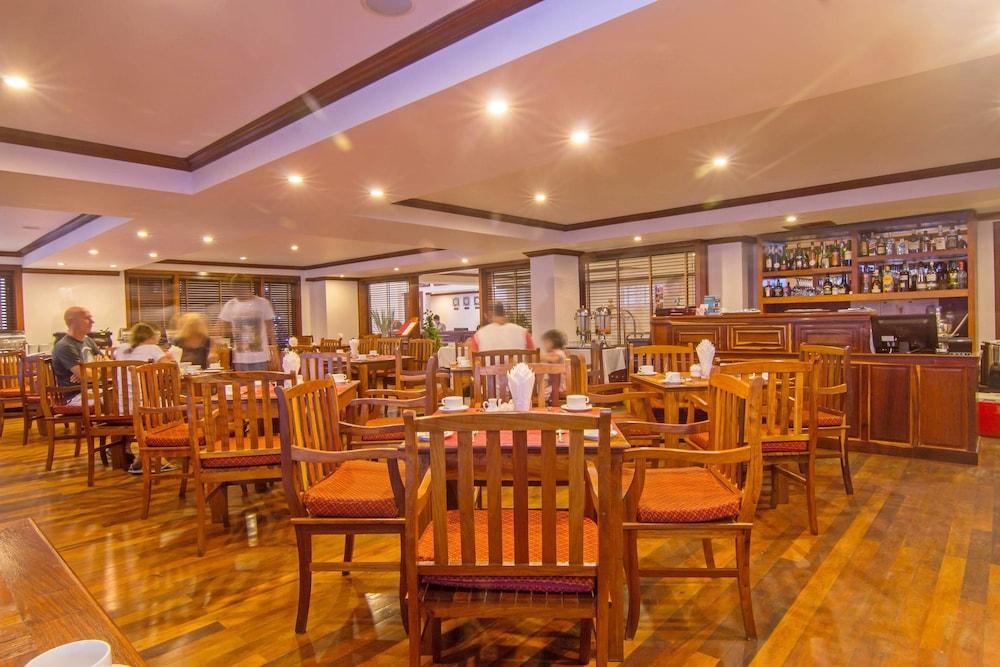 Cheathata Cta Hotel Siem Reap Bagian luar foto