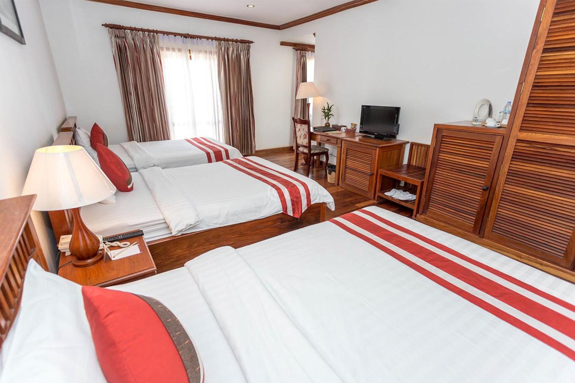 Cheathata Cta Hotel Siem Reap Bagian luar foto