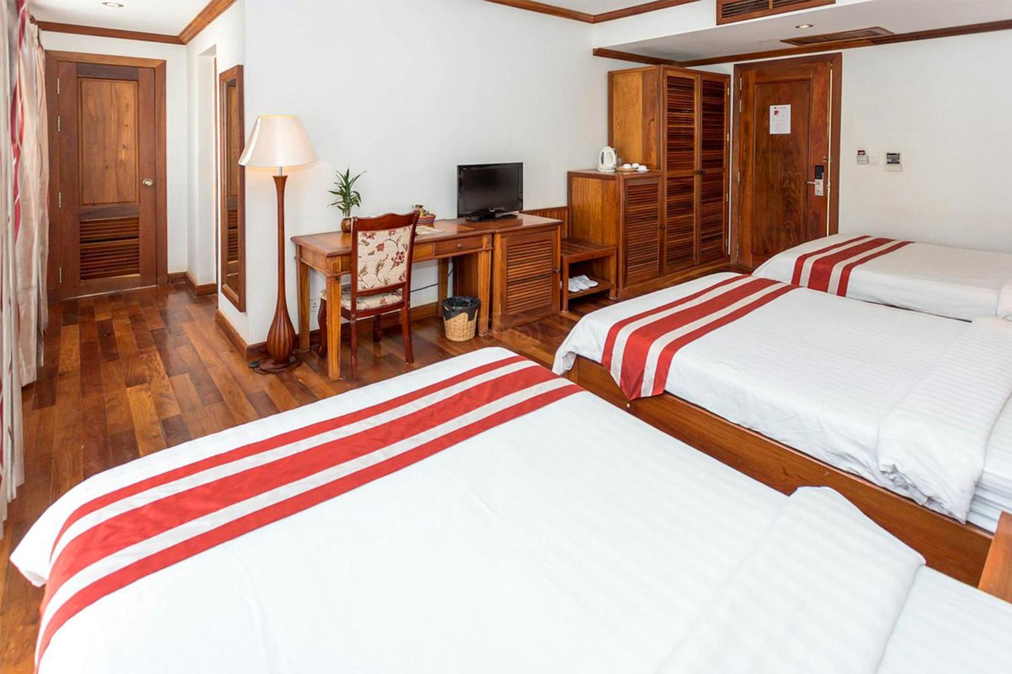 Cheathata Cta Hotel Siem Reap Bagian luar foto
