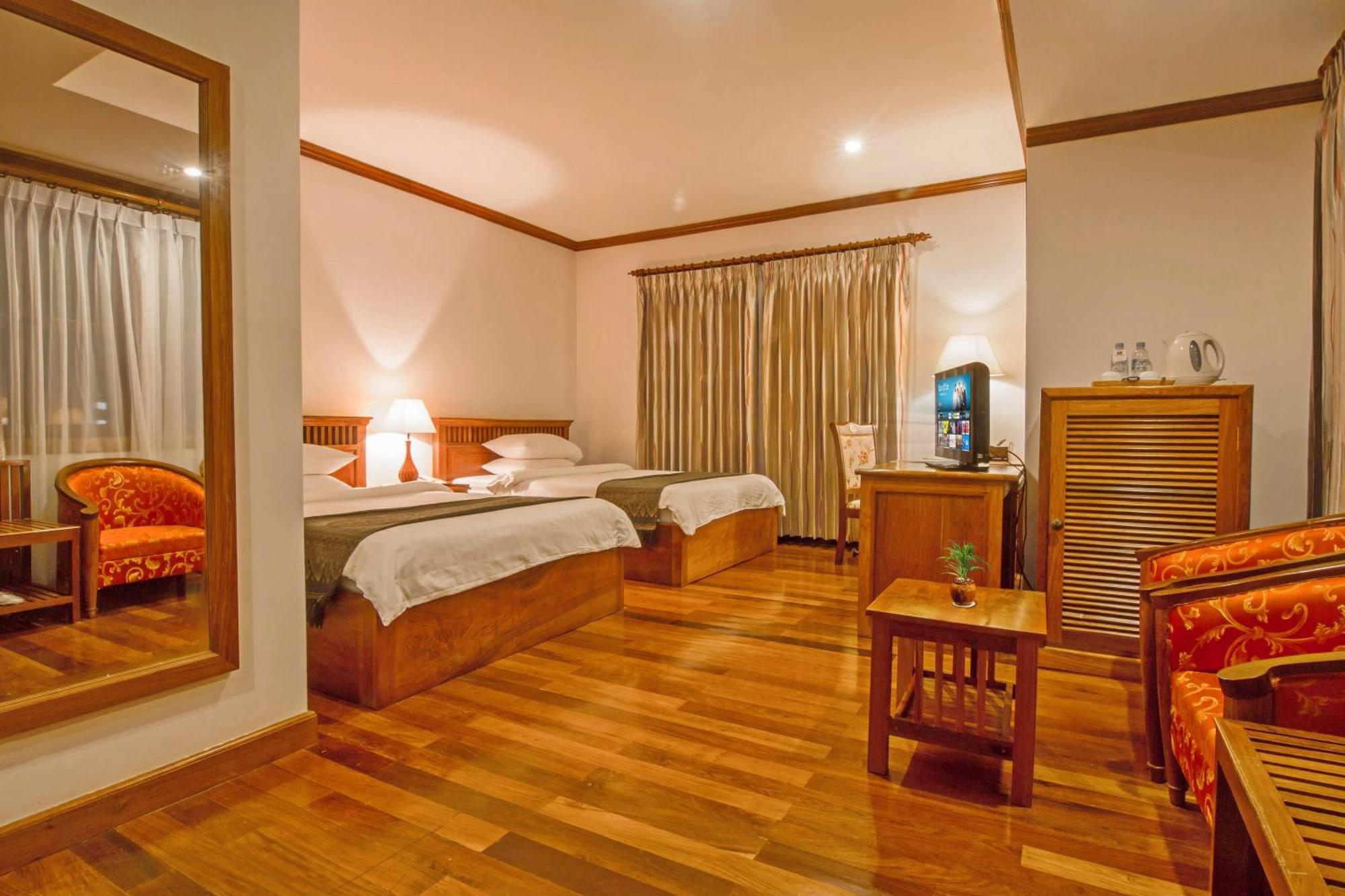 Cheathata Cta Hotel Siem Reap Bagian luar foto