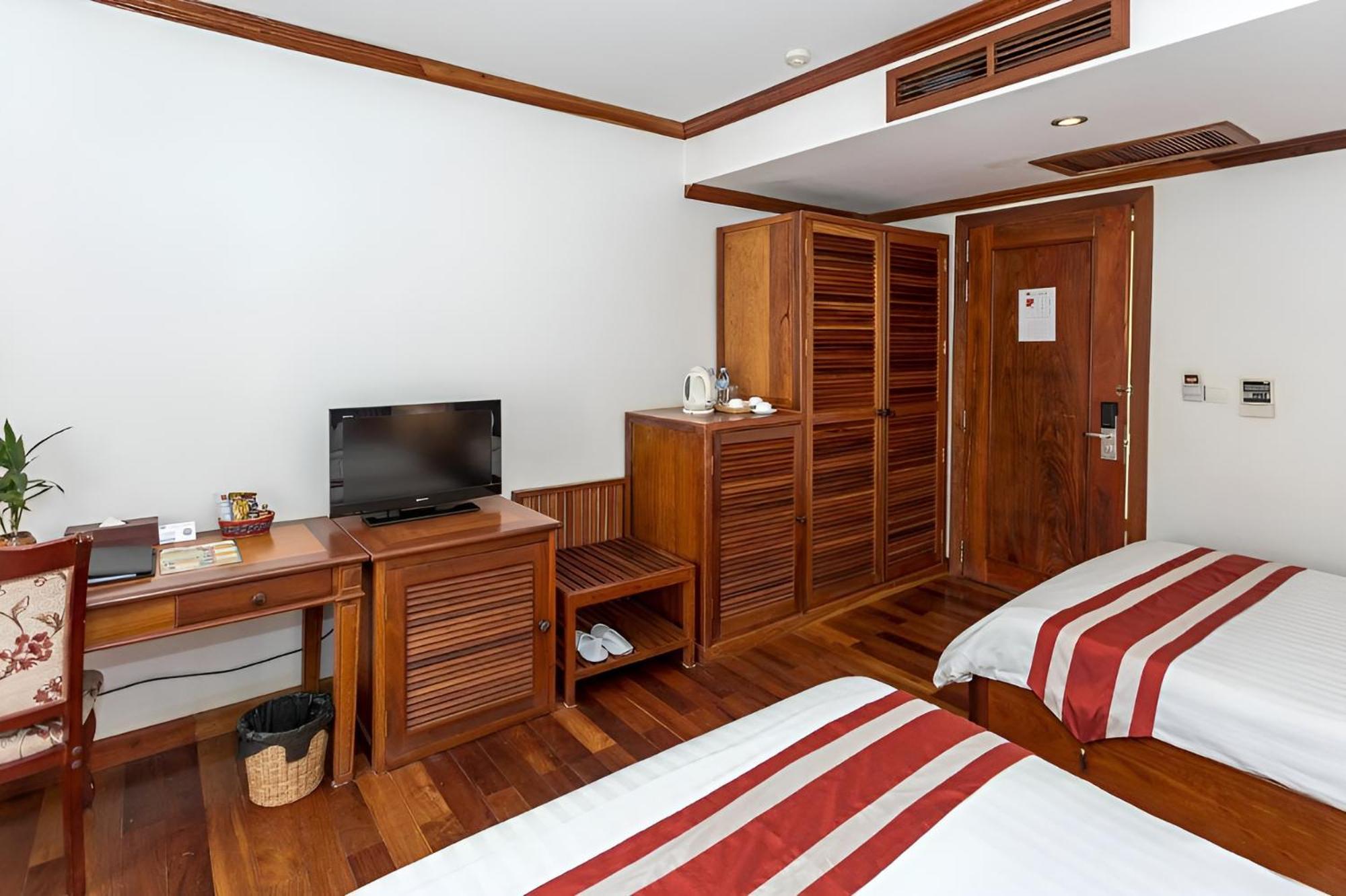 Cheathata Cta Hotel Siem Reap Bagian luar foto